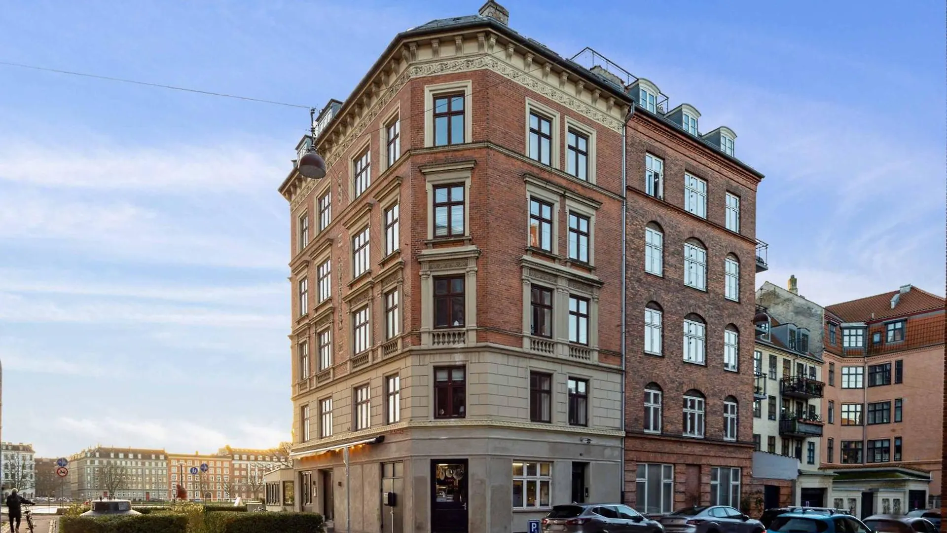 Modern Comfort In Copenhagen'S Coolest District Daire